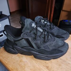 Adidas OZWEEGO sneakers